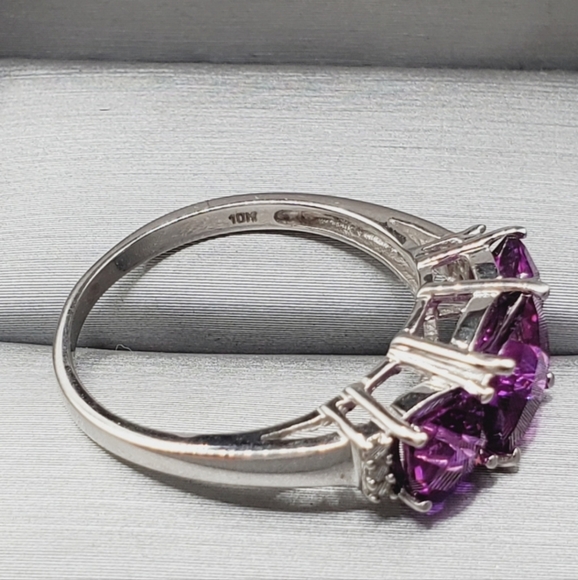 10k Solid White Gold Checkerboard Cut Purple Sapphire & Genuine Diamond Ring - Picture 5 of 6